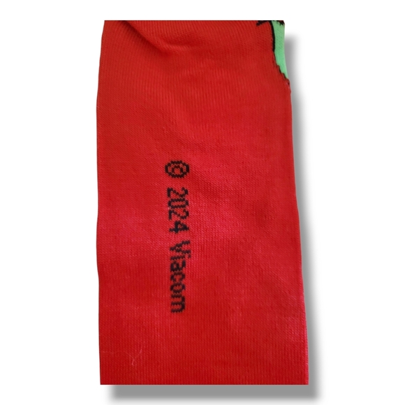 Teenage Mutant Ninja Turtle Raphael Vibrant Red & Green Cartoon Socks Unisex - Picture 3 of 3